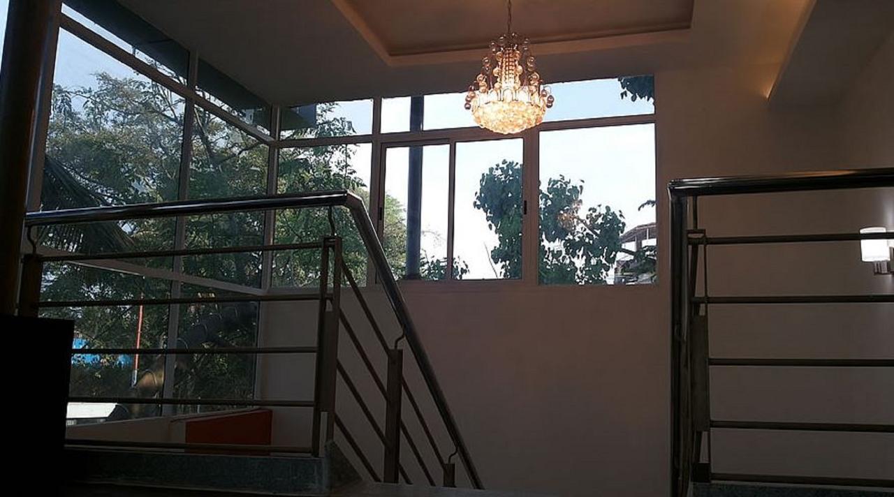 Ebenezer Suites Bangalore Exterior foto